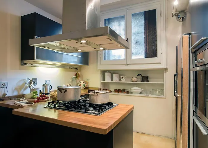 Flat Two Roma